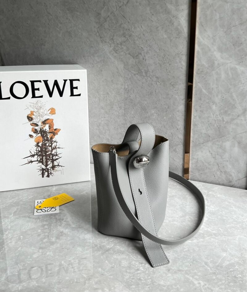Bolso Pebble Bucket mini Loewe