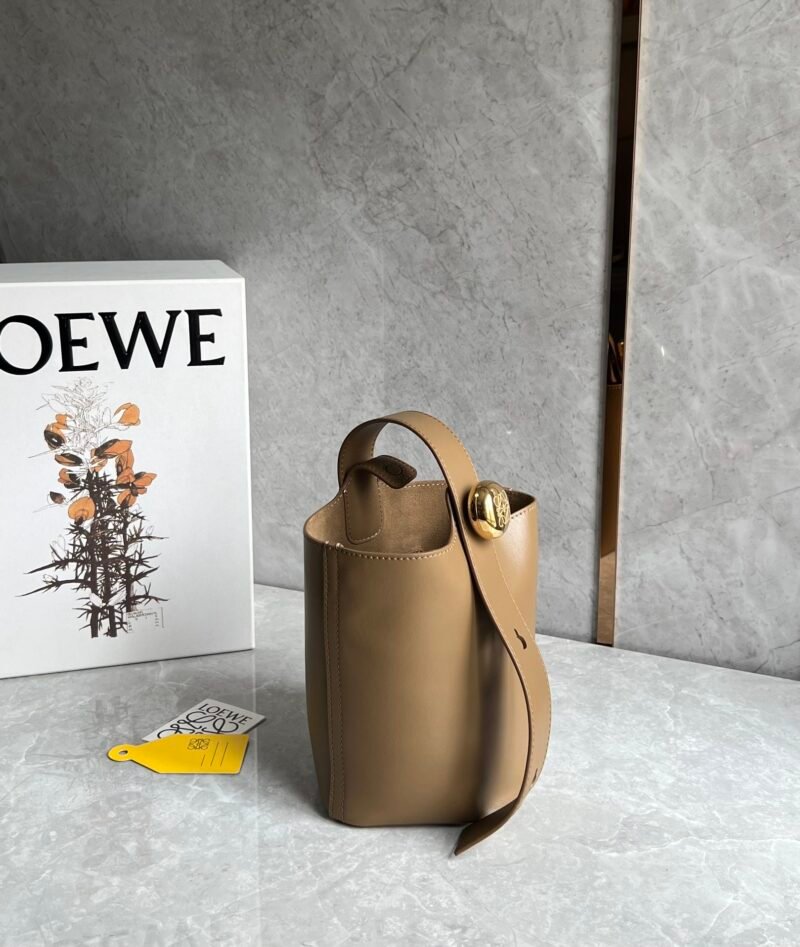 Bolso Pebble Bucket mini Loewe - Imagen 2