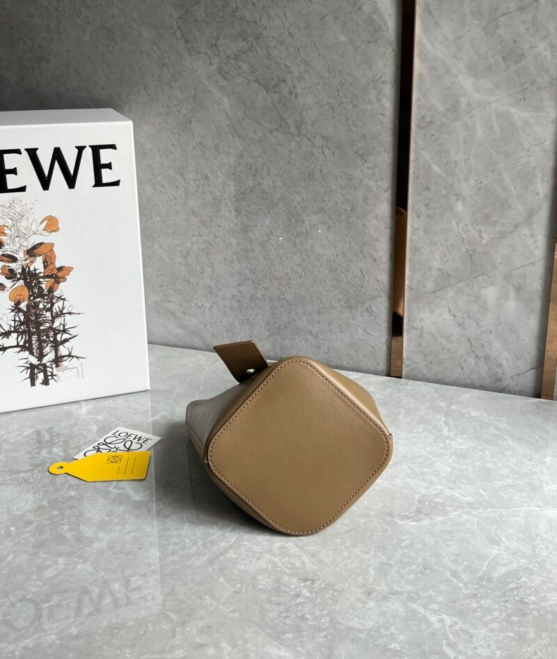 Bolso Pebble Bucket mini Loewe - Imagen 3