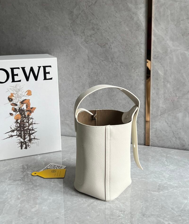 Bolso Pebble Bucket mini Loewe - Imagen 6
