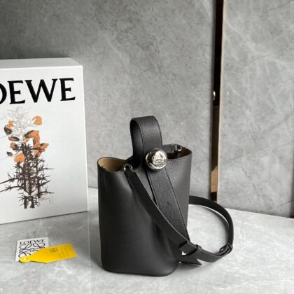 Bolso Pebble Bucket mini Loewe