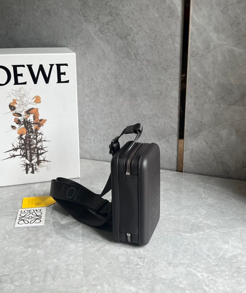 Bolso bandolera Molded Loewe - Imagen 4