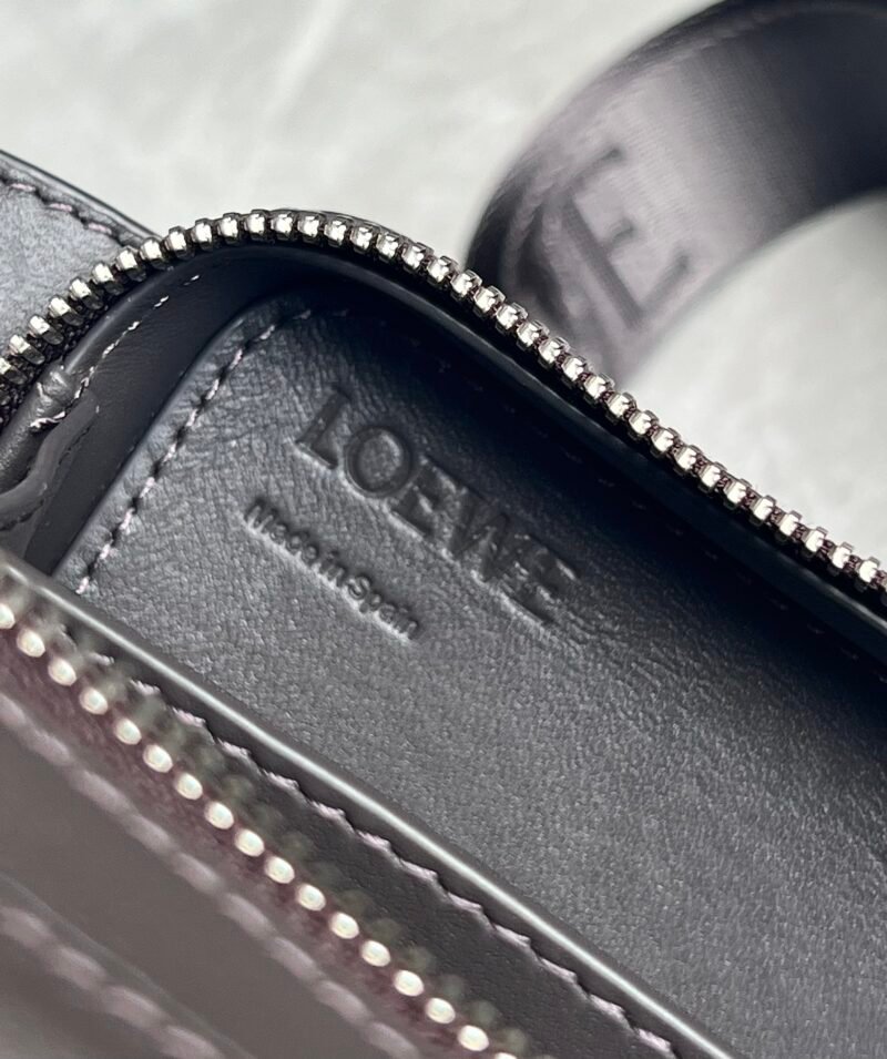Bolso bandolera Molded Loewe - Imagen 8