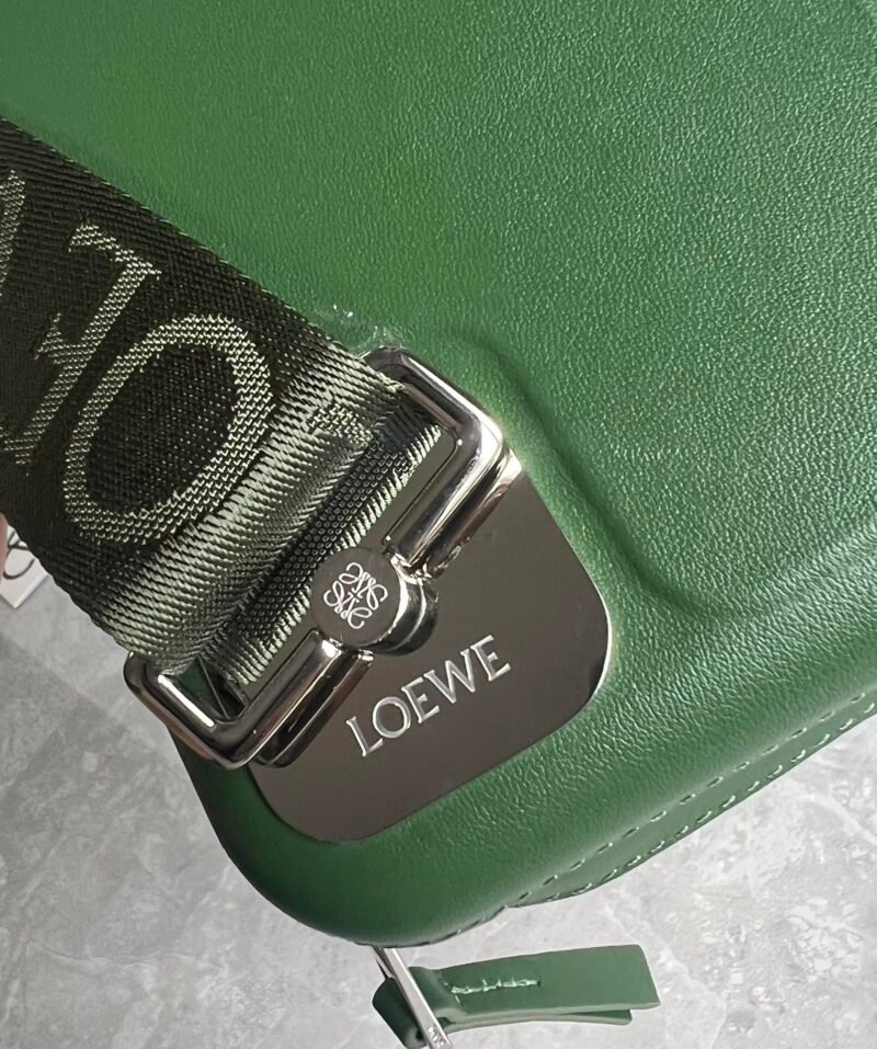 Bolso bandolera Molded Loewe - Imagen 9