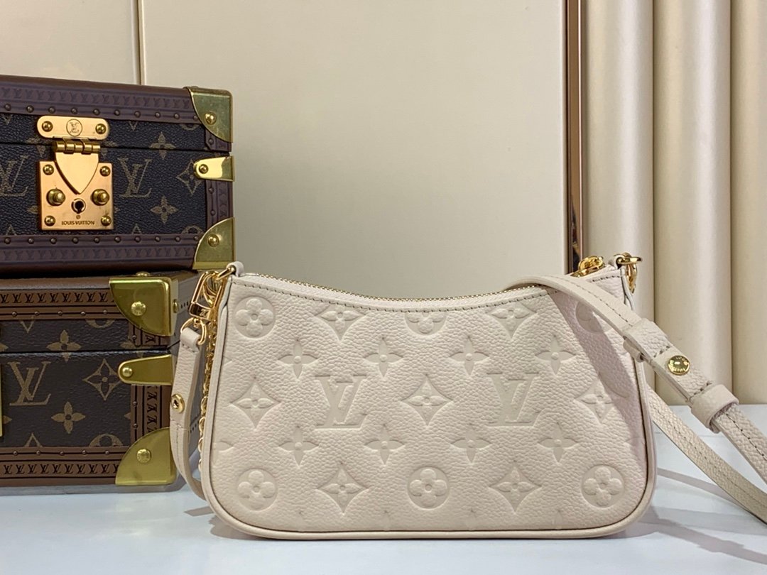 Bolso Easy Pouch On Strap Louis Vuitton - Imagen 3