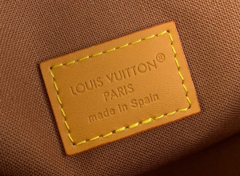 Cartera Cargo con bandolera Louis Vuitton - Imagen 9