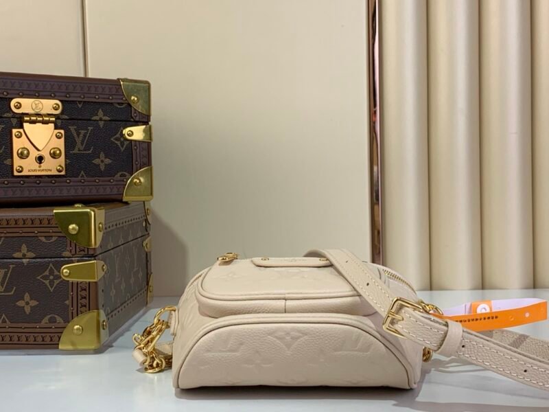 Riñonera Mini Louis Vuitton - Imagen 4