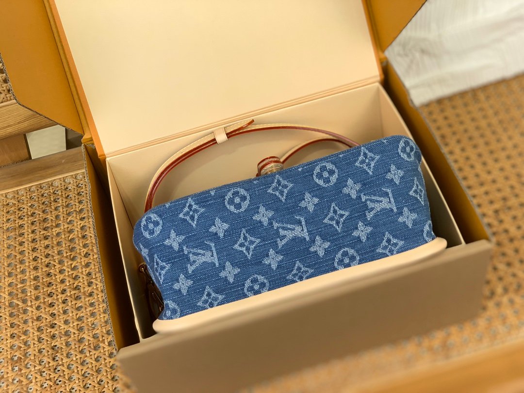 Bolso Diane Louis Vuitton - Imagen 4