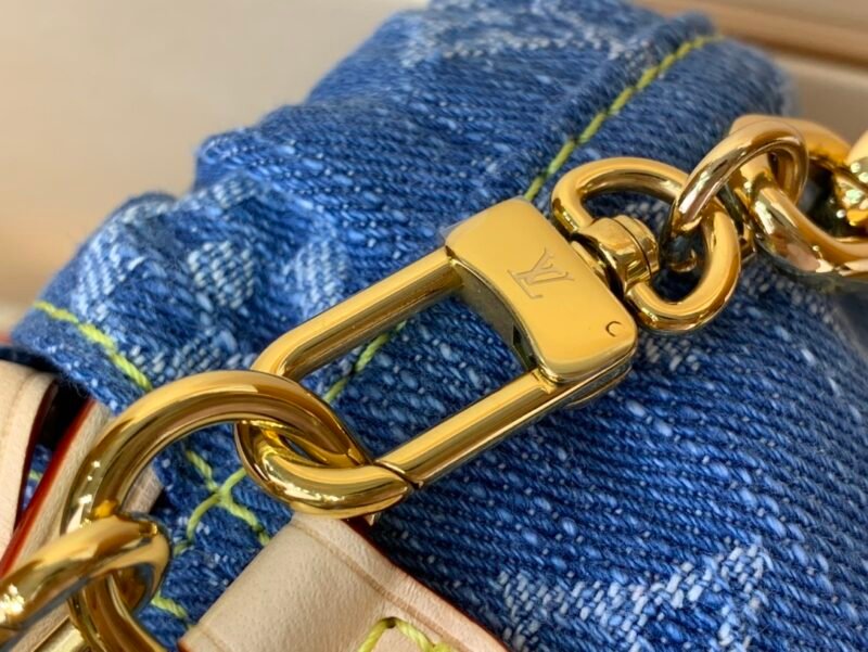 Mochila Nano Noé Louis Vuitton - Imagen 10