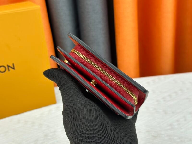Cartera Clea Louis Vuitton - Imagen 4