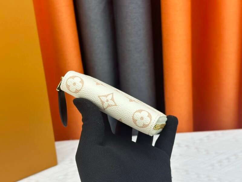 Monedero Zippy Louis Vuitton - Imagen 4