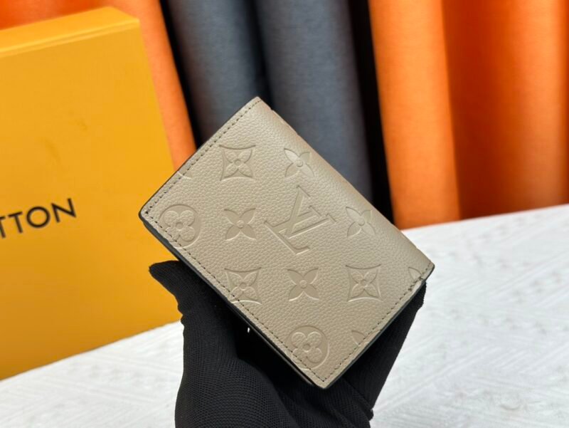 Cartera Clea Louis Vuitton - Imagen 2