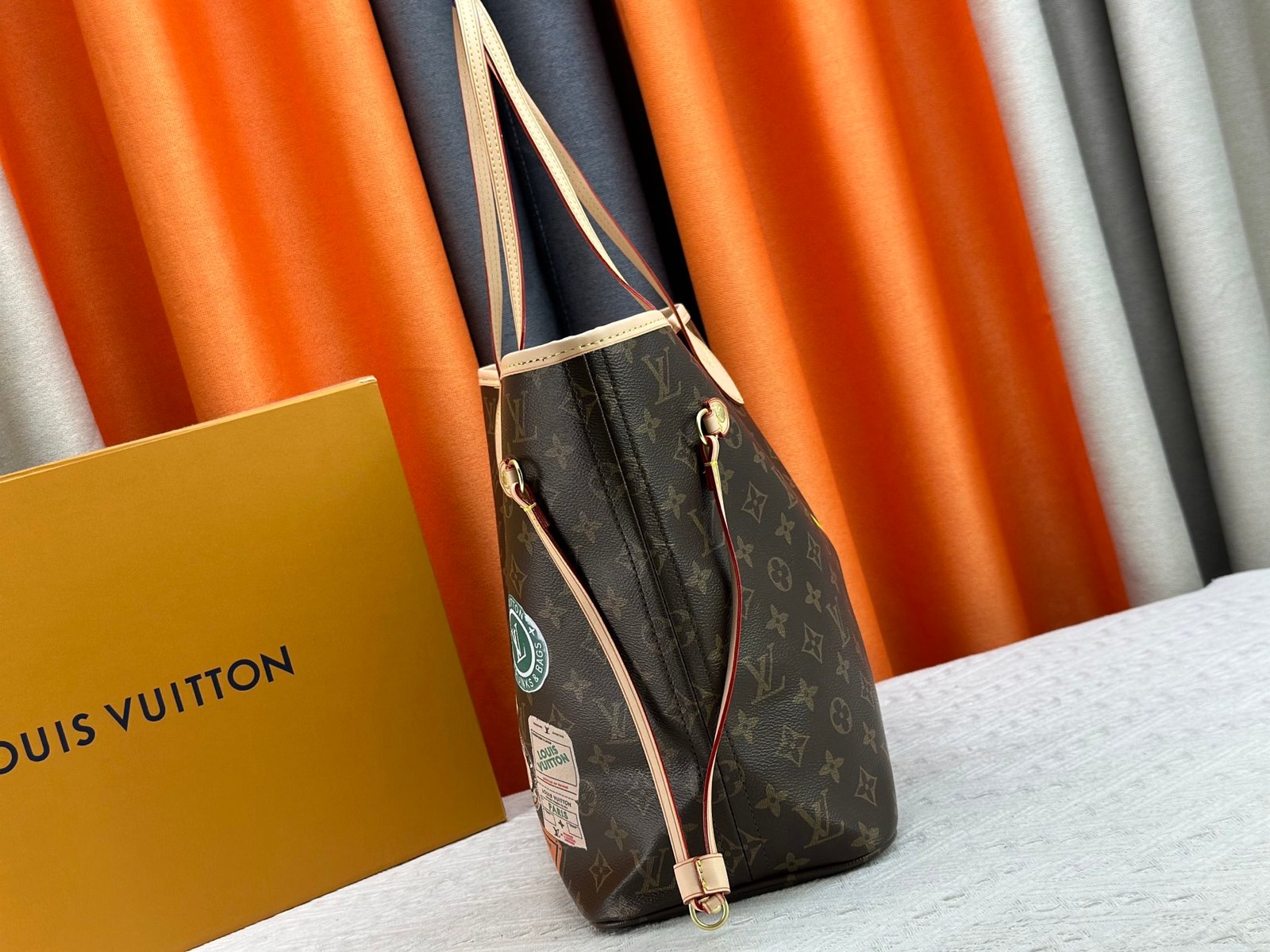 Bolso Neverfull MM Louis Vuitton - Imagen 4