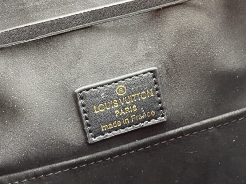 MOCHILA MONTSOURIS BB Louis Vuitton - Imagen 9