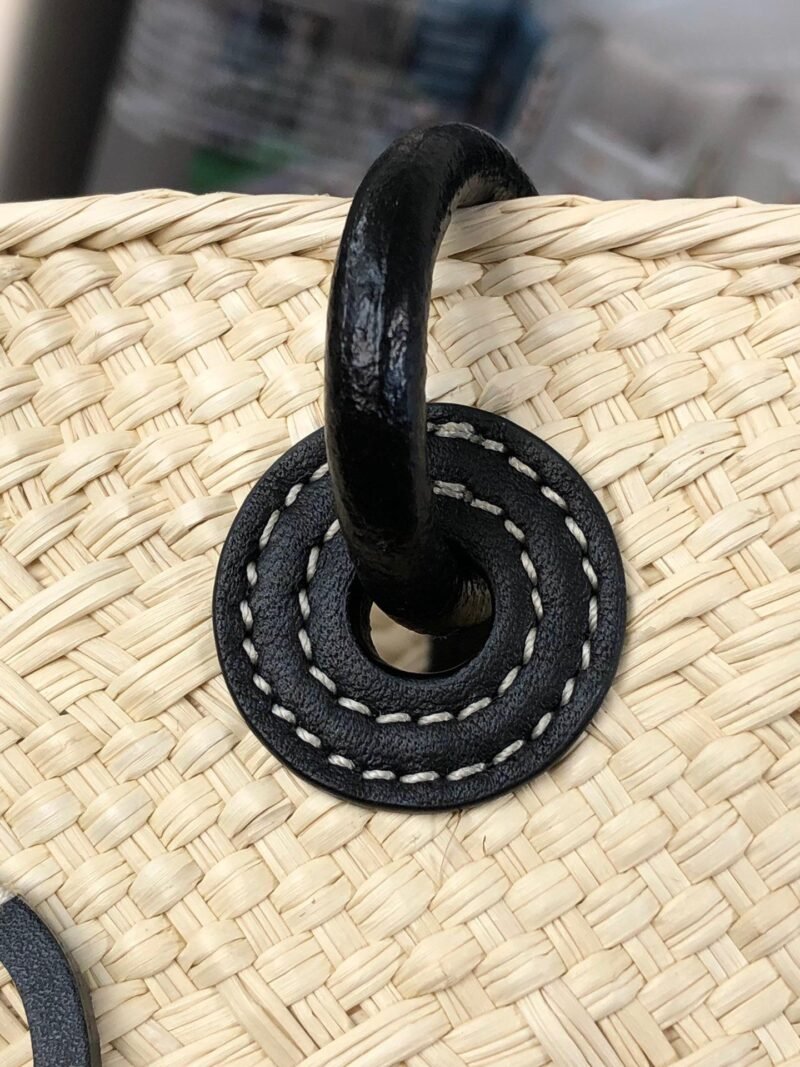 Bolso capazo Anagram pequeño Loewe - Imagen 8