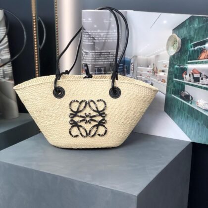 Bolso capazo Anagram pequeño Loewe