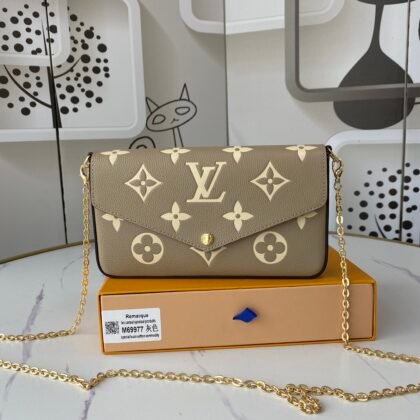 Cartera de mano Félicie Louis Vuitton