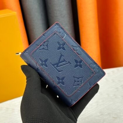 Cartera Clea Louis Vuitton