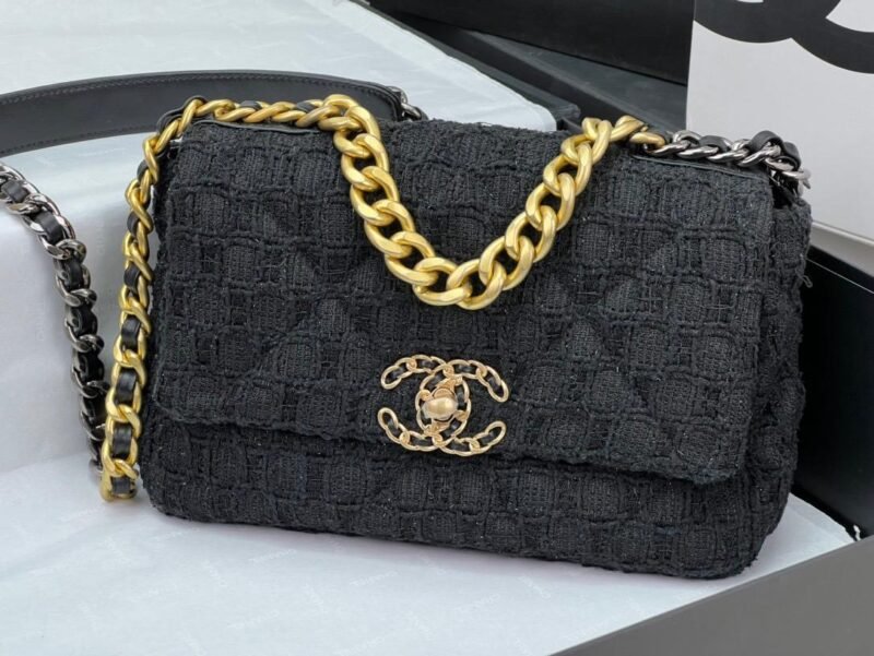Bolso Chanel 19 - Imagen 2