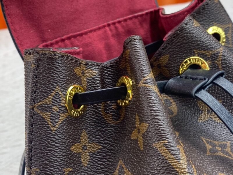 MOCHILA MONTSOURIS BB Louis Vuitton - Imagen 6