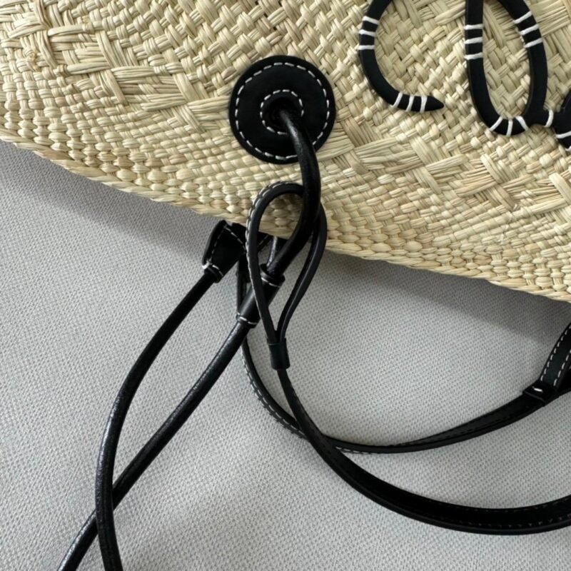 Bolso capazo Anagram mediano Loewe - Imagen 5