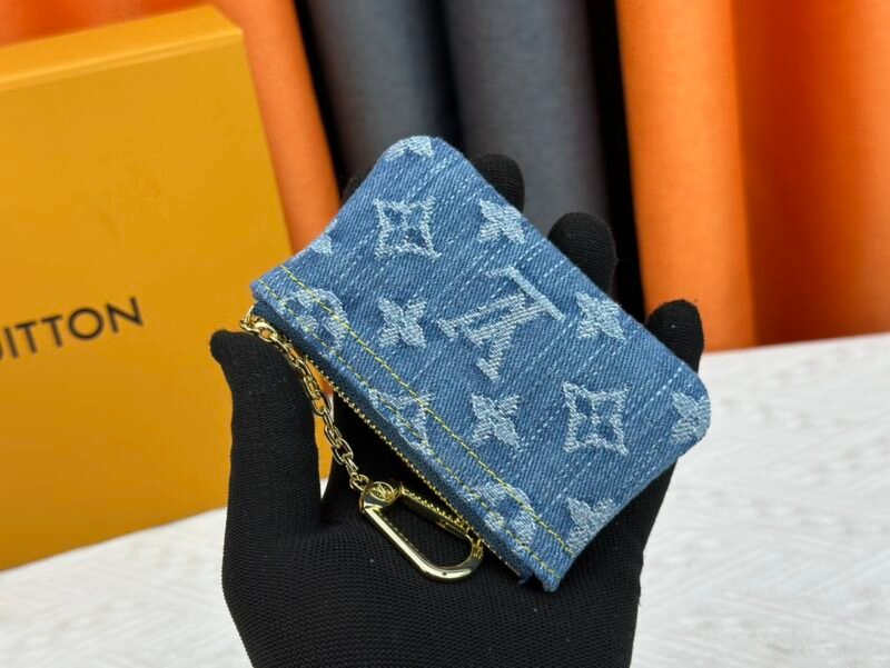 Monedero con llavero Louis Vuitton - Imagen 2