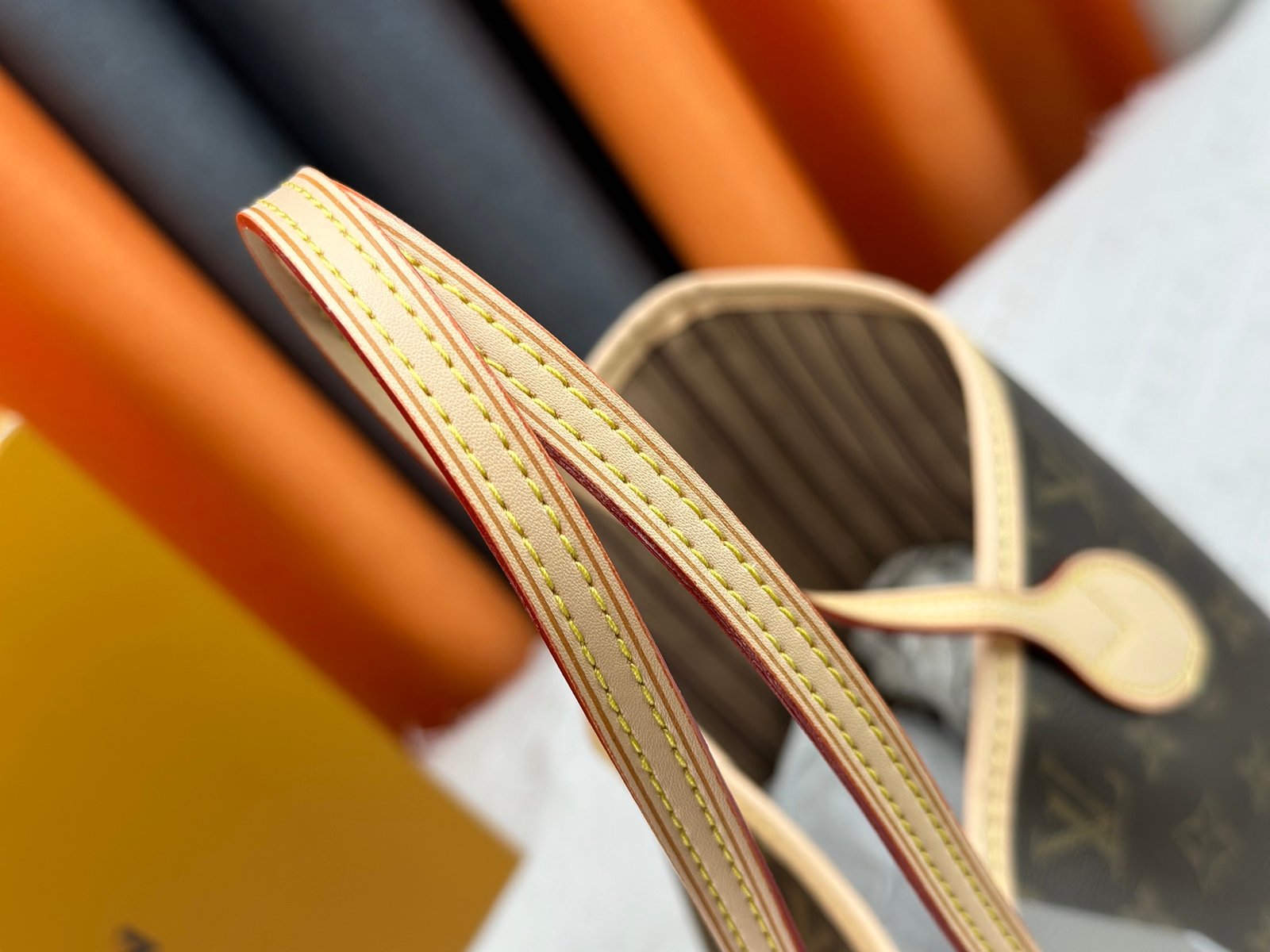 Bolso Neverfull MM Louis Vuitton - Imagen 6