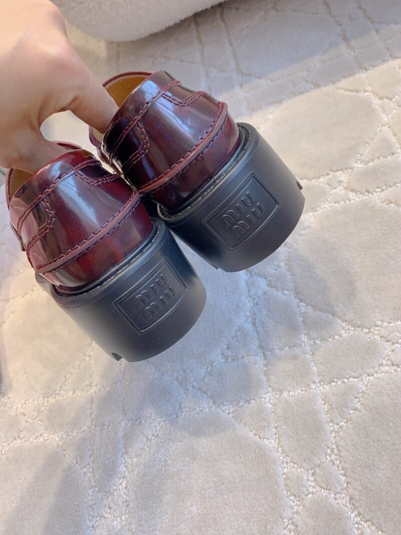 Mocasines de piel Miu Miu - Imagen 7