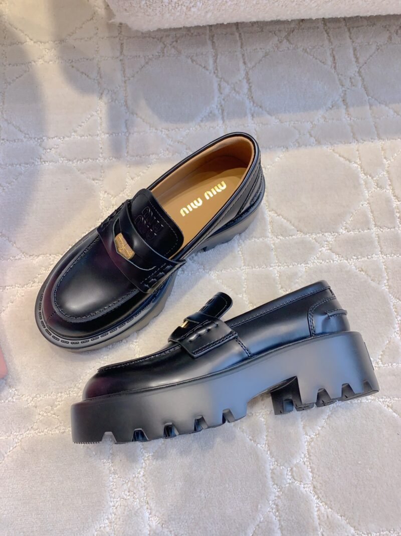 Mocasines de piel Miu Miu - Imagen 3