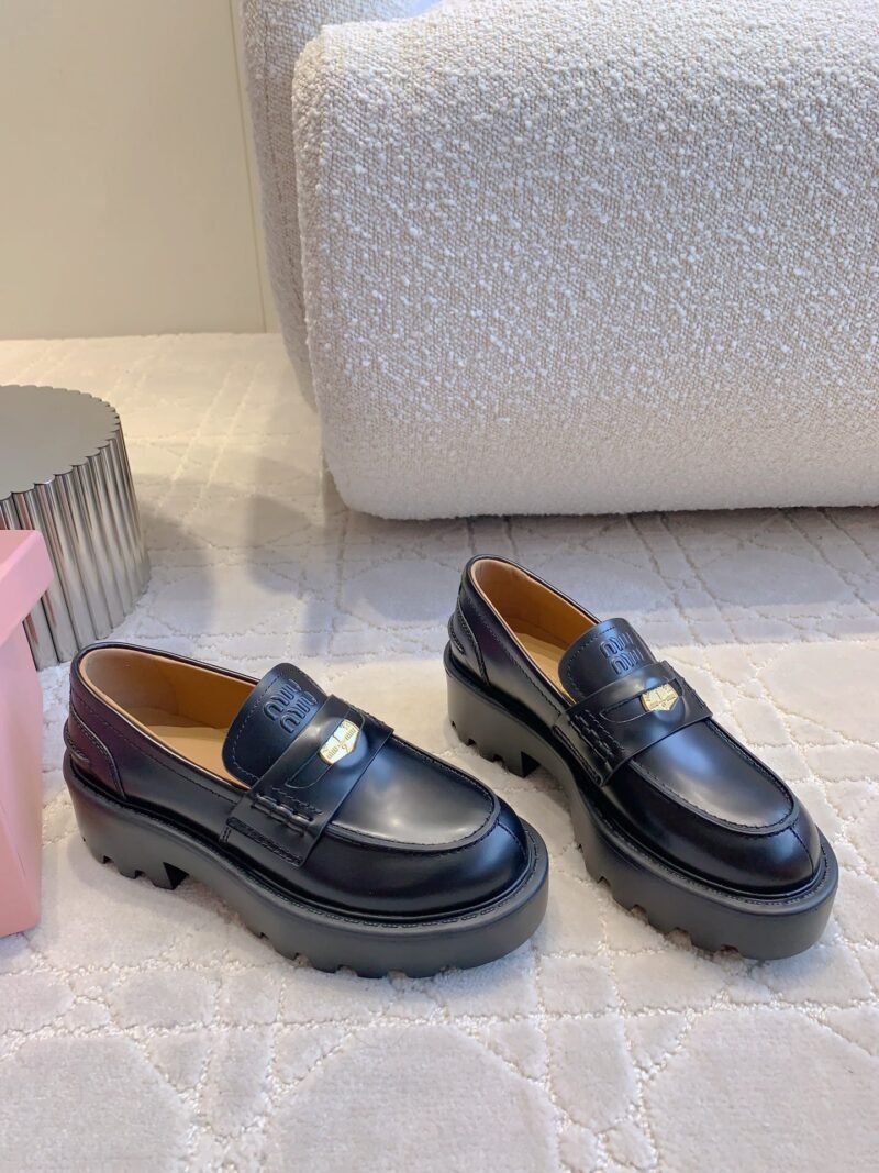 Mocasines de piel Miu Miu