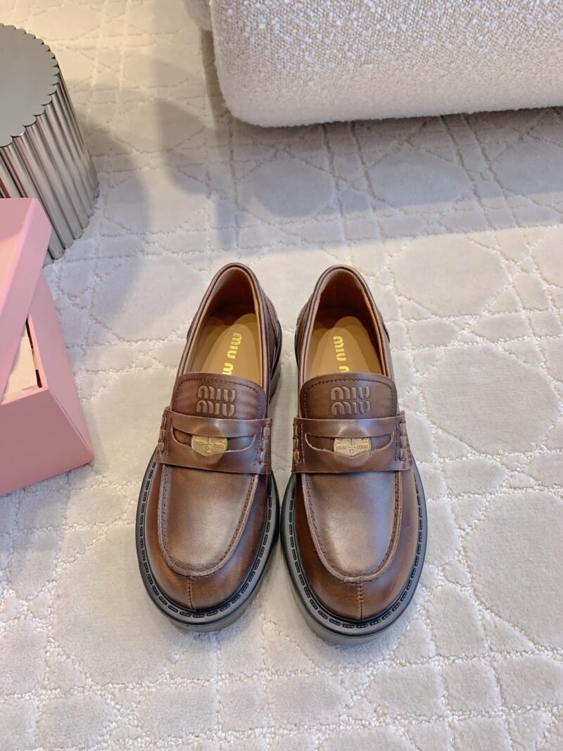 Mocasines de piel Miu Miu - Imagen 2