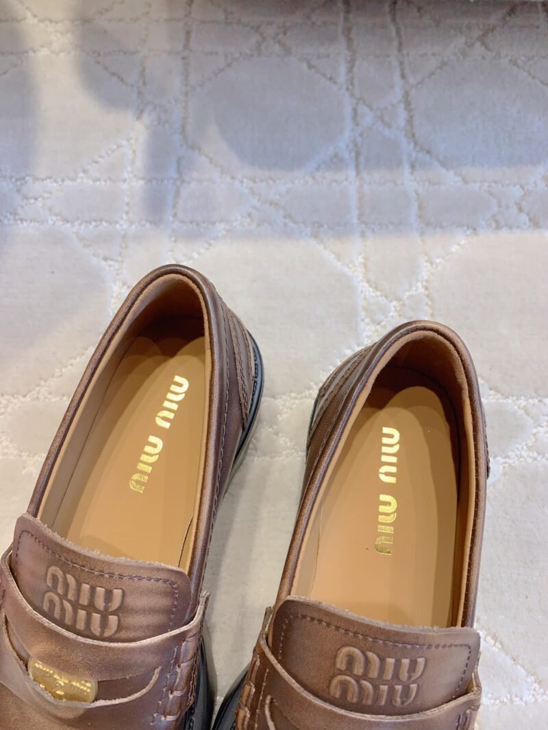 Mocasines de piel Miu Miu - Imagen 5