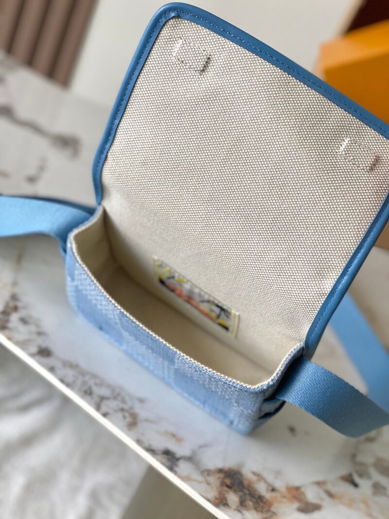 Cartera Bosphore Wearable Louis Vuitton - Imagen 8