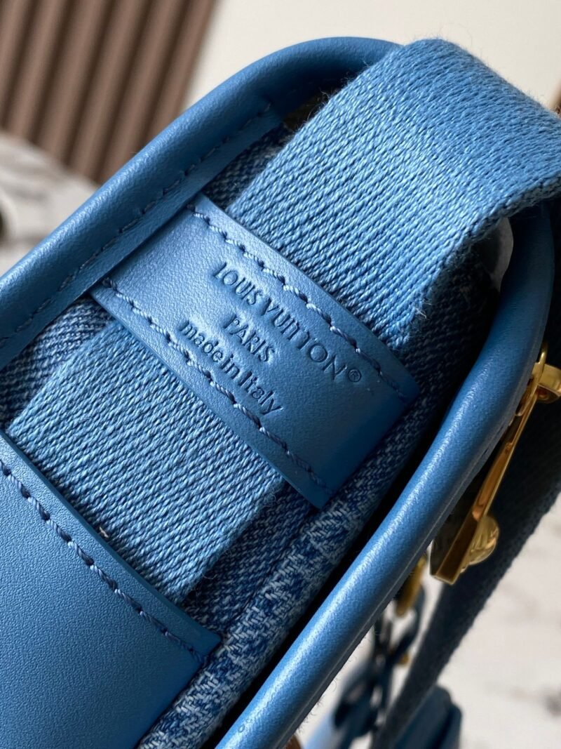 Cartera Bosphore Wearable Louis Vuitton - Imagen 7