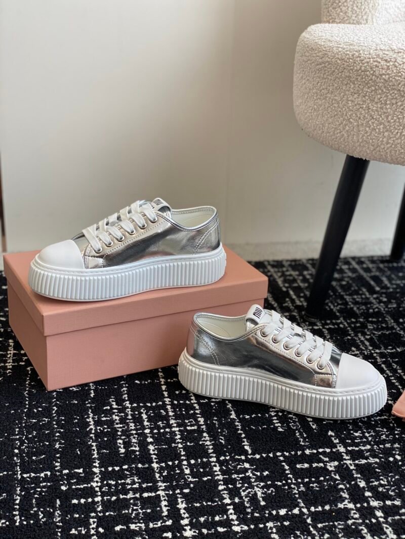 Zapatillas en piel Miu Miu - Imagen 3