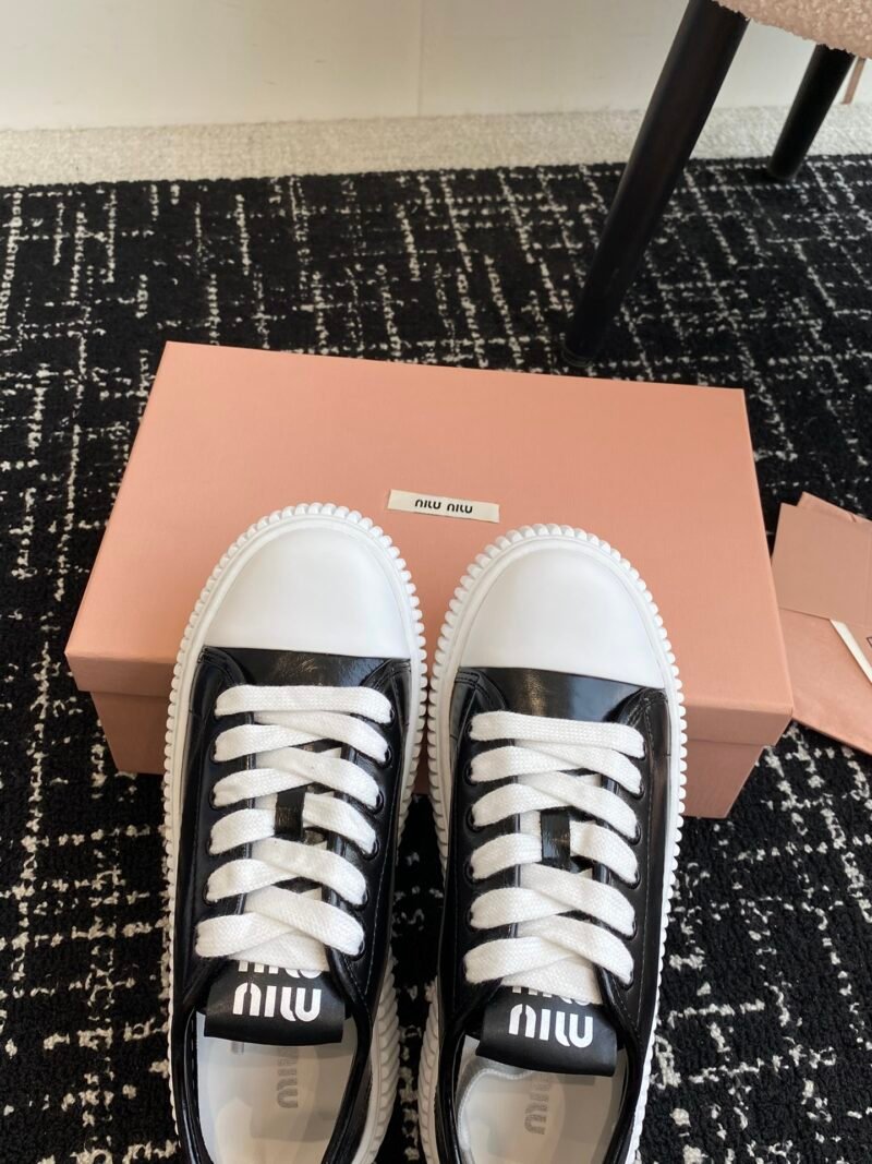 Zapatillas en piel Miu Miu - Imagen 4