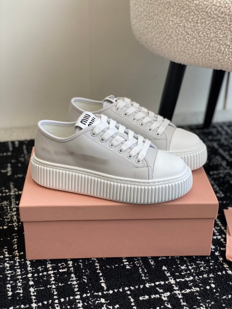 Zapatillas en piel Miu Miu - Imagen 2