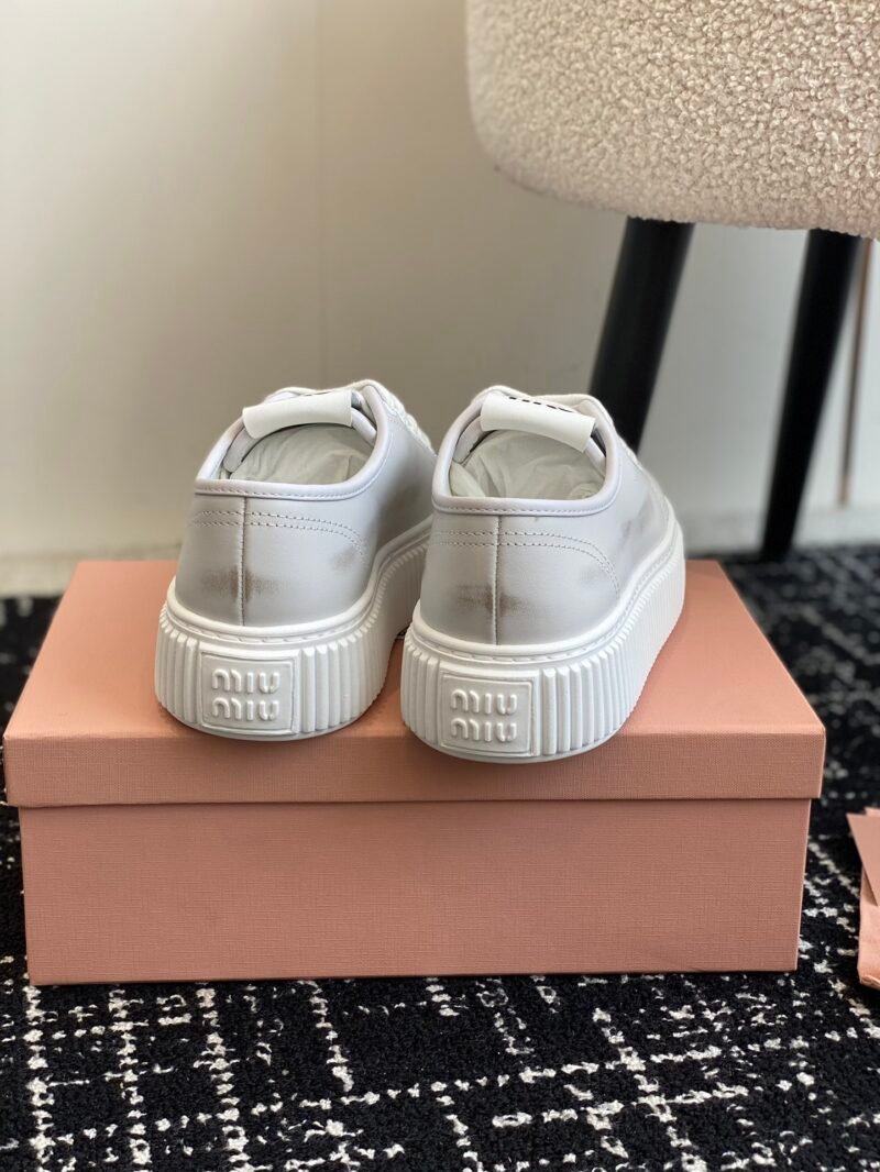 Zapatillas en piel Miu Miu - Imagen 8