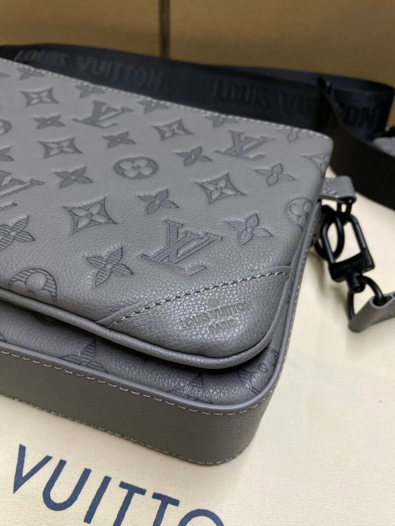 Bolso Trio Messenger Louis Vuitton - Imagen 6