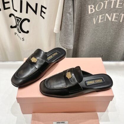 Mule en piel Miu Miu