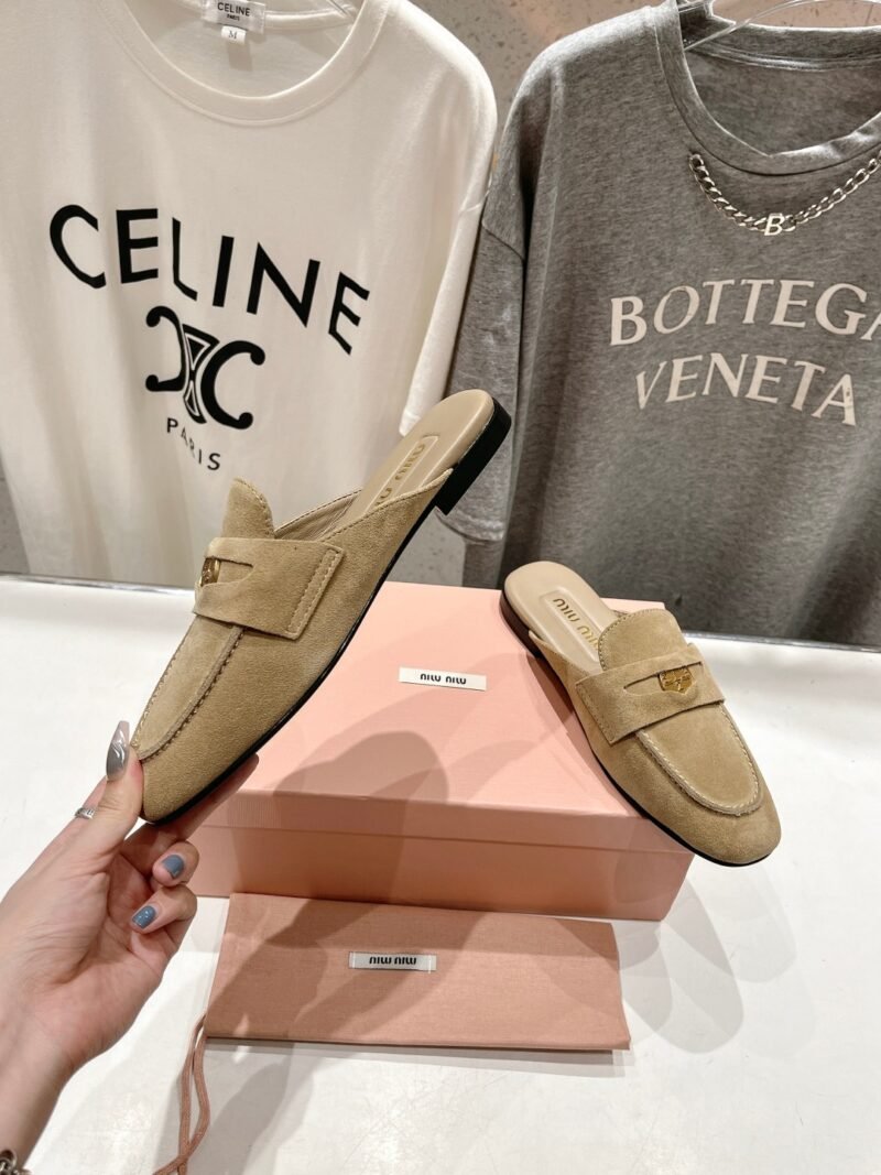 Mule en piel Miu Miu - Imagen 4
