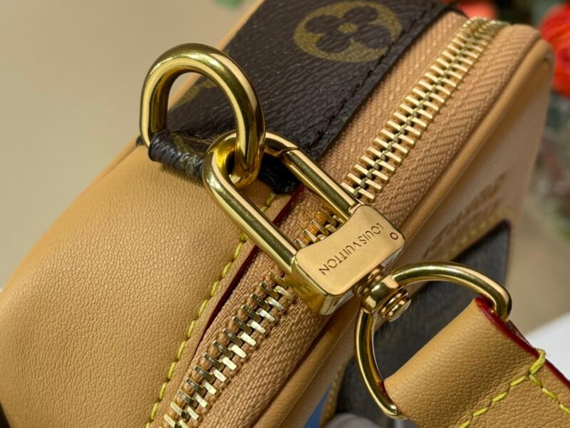 Cartera Baladeur con bandolera Louis Vuitton - Imagen 5