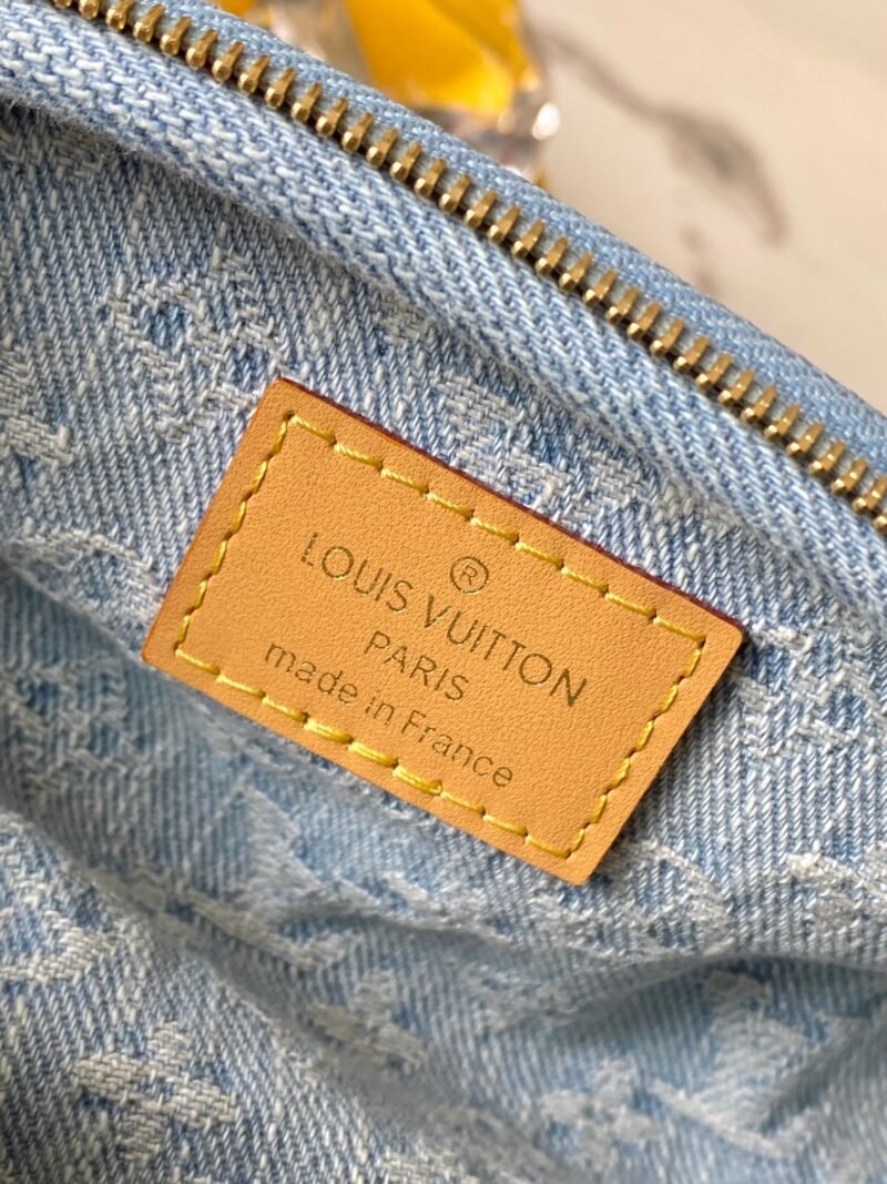 Mini Bumbag Monogram Louis Vuitton - Imagen 9