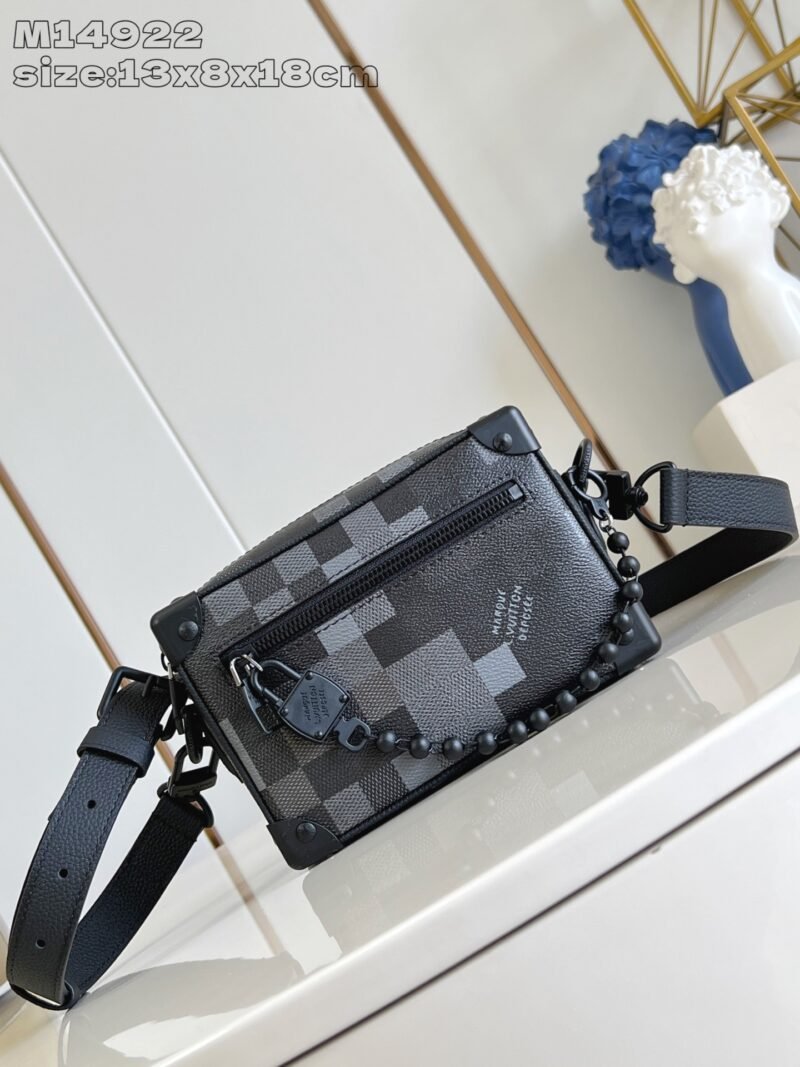 Bolso Mini Soft Trunk Louis Vuitton
