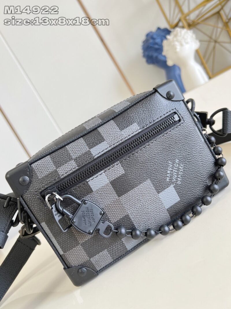 Bolso Mini Soft Trunk Louis Vuitton - Imagen 2