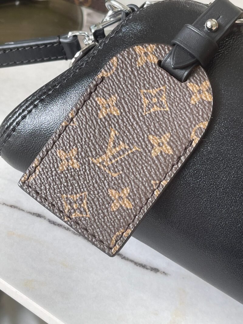 Bolso Pochette Vibe Louis Vuitton - Imagen 7