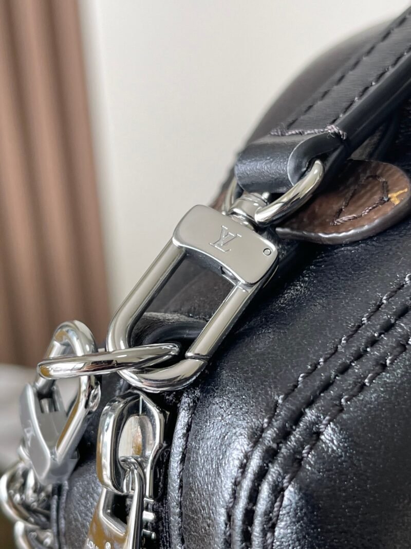 Bolso Pochette Vibe Louis Vuitton - Imagen 11