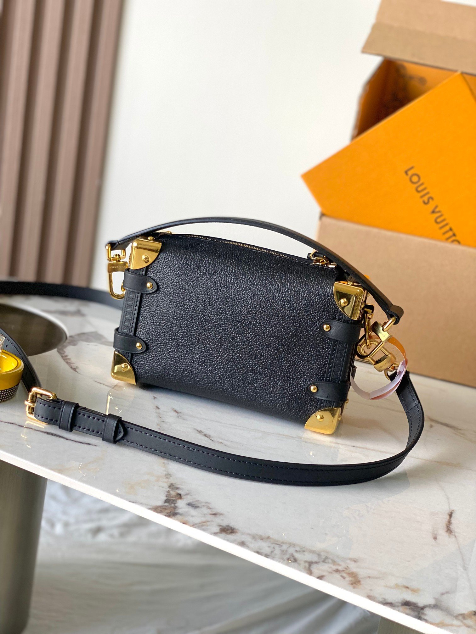 Bolso Side Trunk PM Louis Vuitton - Imagen 3