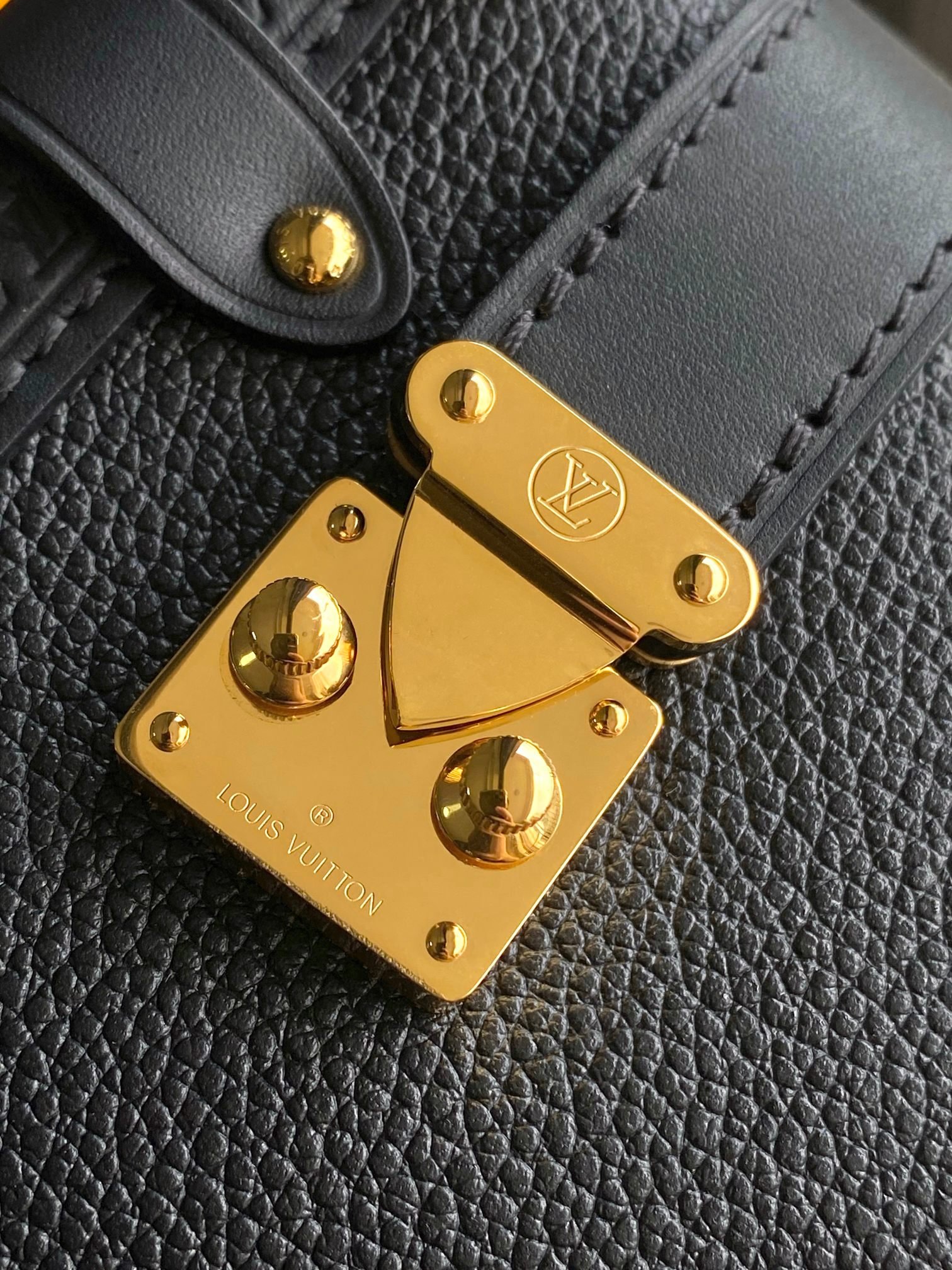 Bolso Side Trunk PM Louis Vuitton - Imagen 7