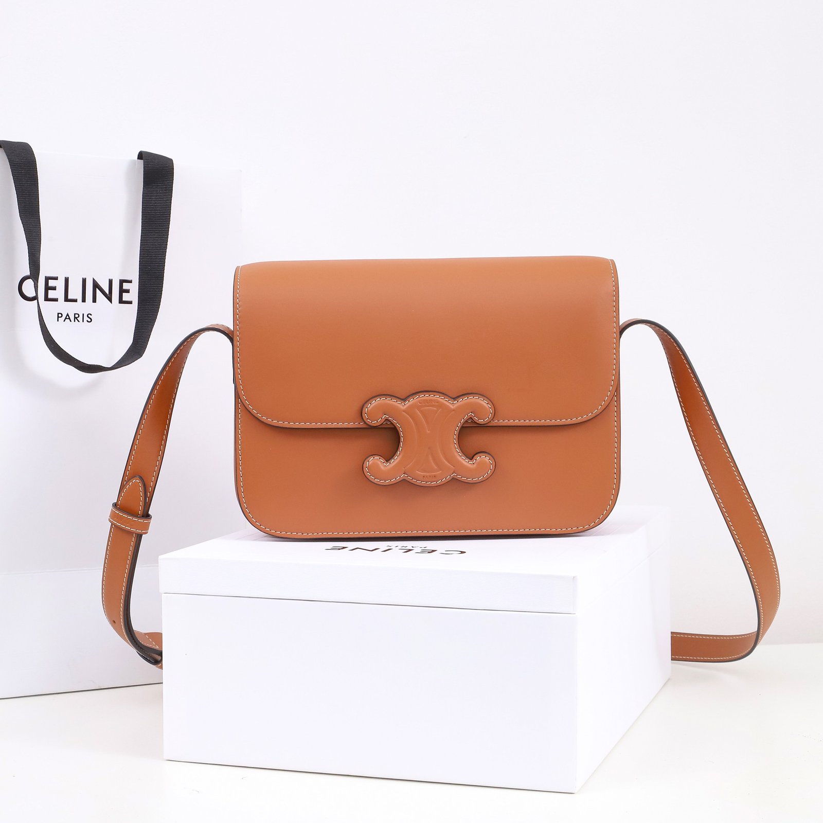 Bolso Triomphe Classique Celine